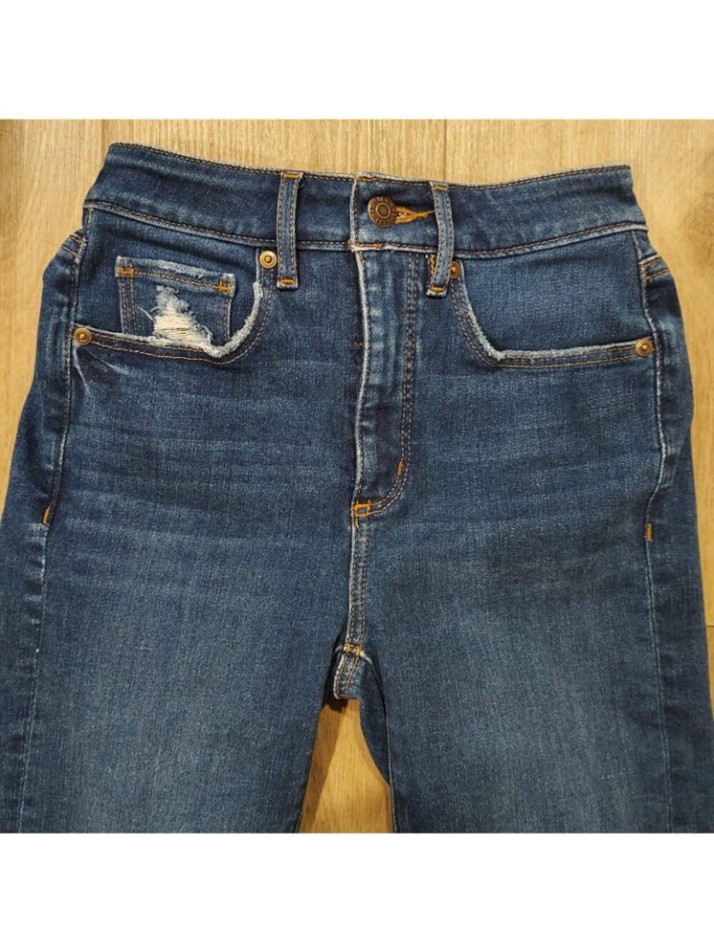 Loft Outlet Petite Jeans Raw Hem Ankle Pants - Picture 14 of 14